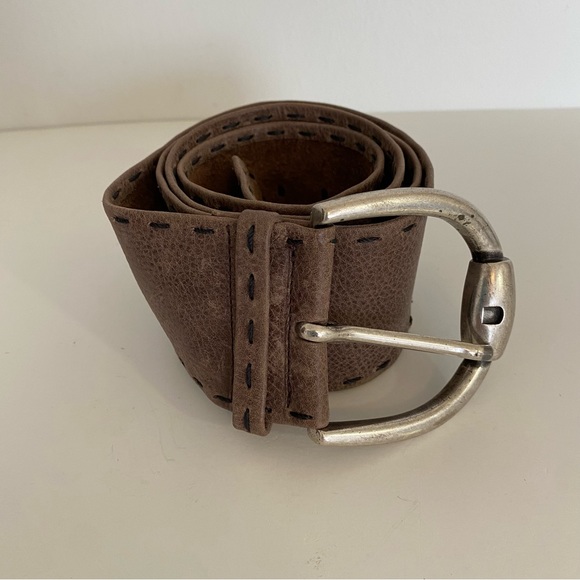 Brown leather belt made in Italy - Picture 2 of 4